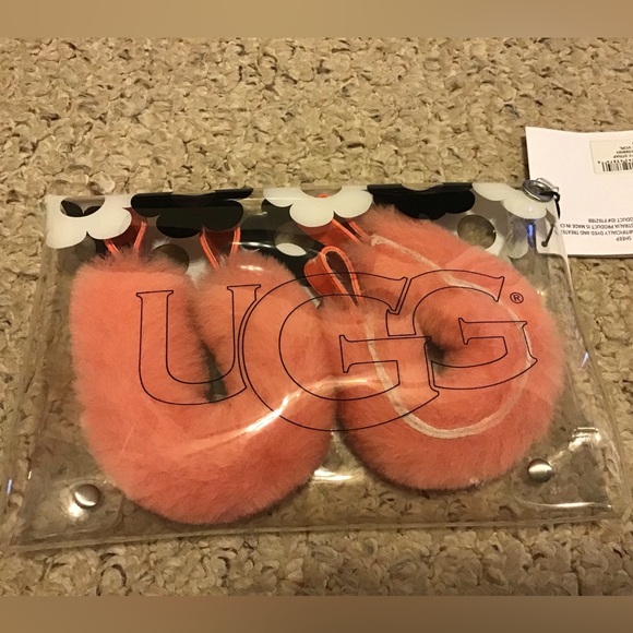 UGG FLUFF IT CUSTOMIZED SANDALS NWT FITS 8-10 SHOES - Picture 2 of 5